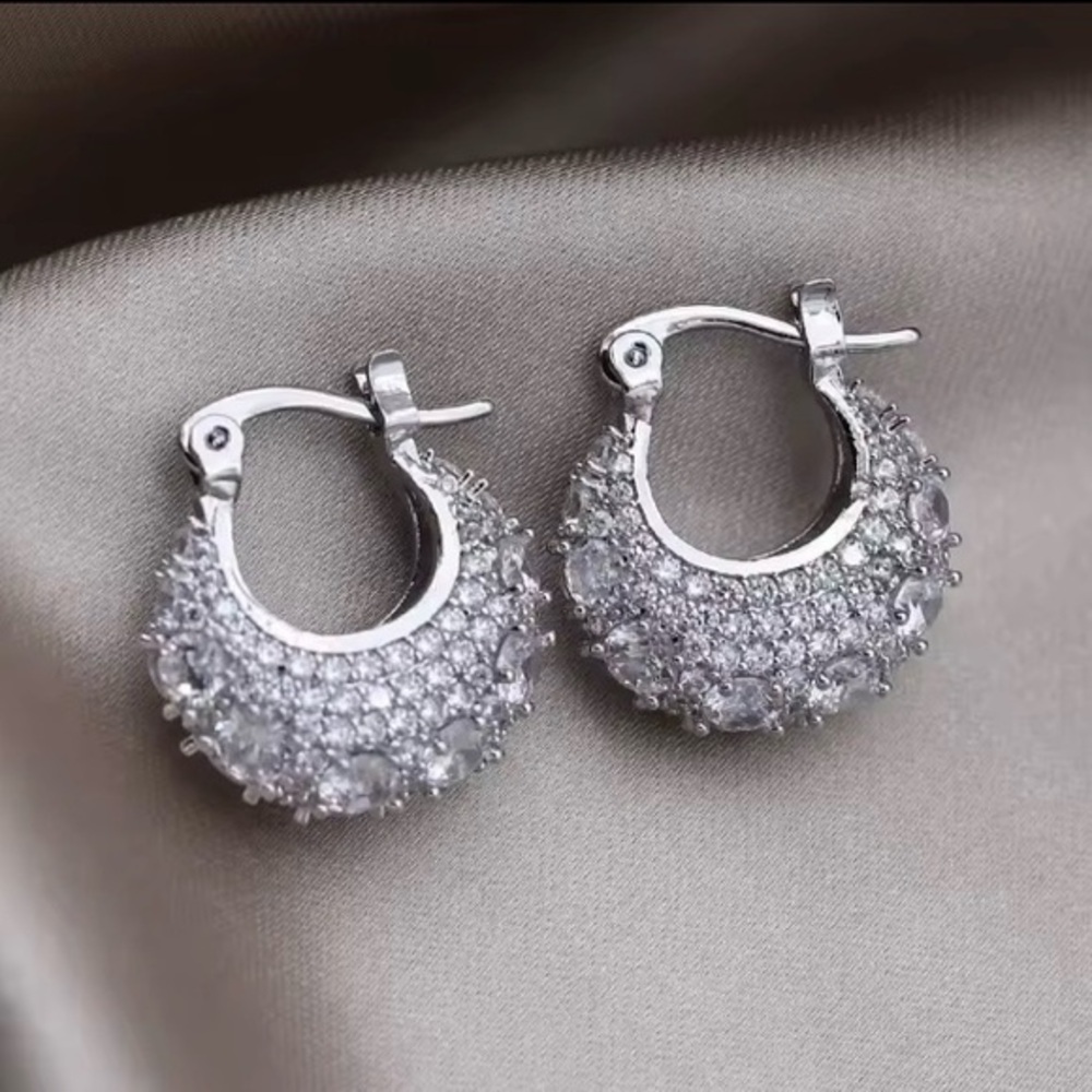 Luxury White Sapphire Hoop Earrings